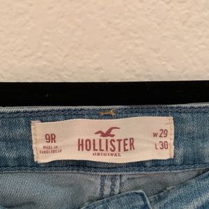 Hollister Jeans - Hollister Super Skinny High-Rise Jeans Hollister Jeans - Hollister Super Skinny High-Rise Jeans